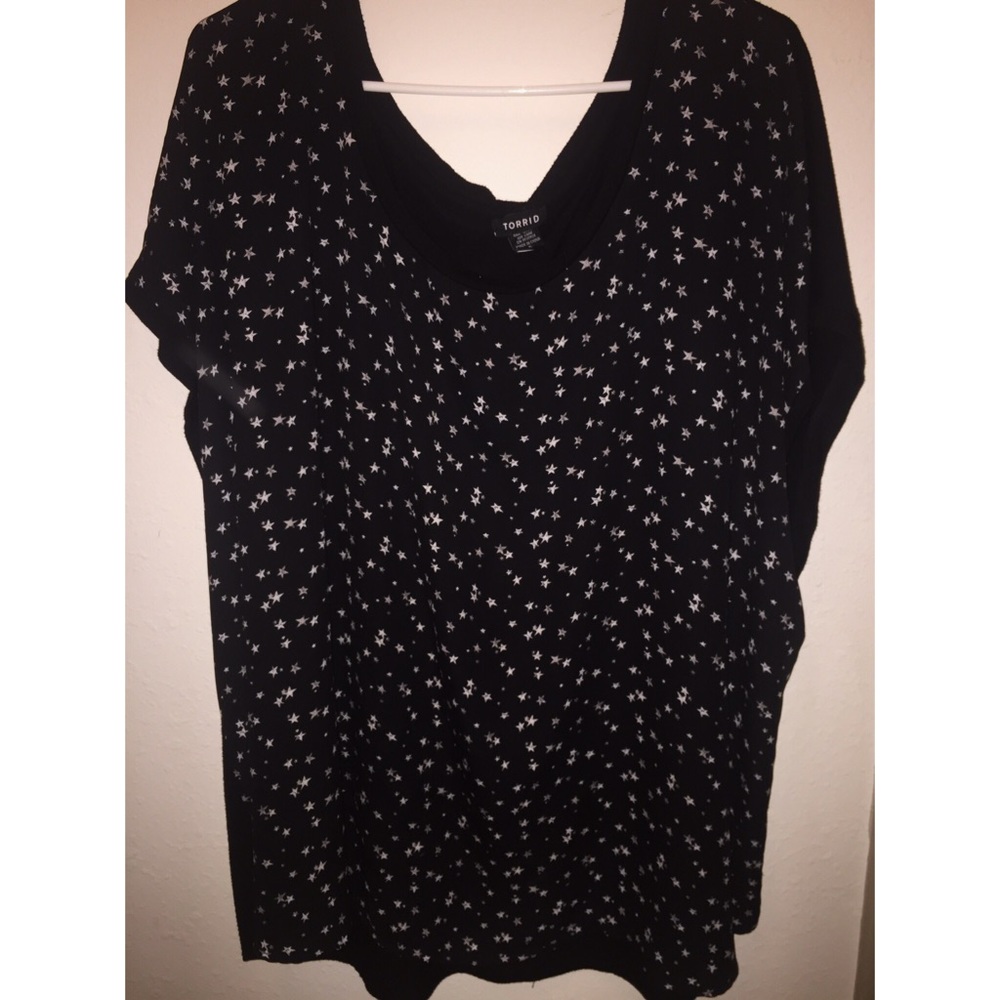 Black and white star printed top
